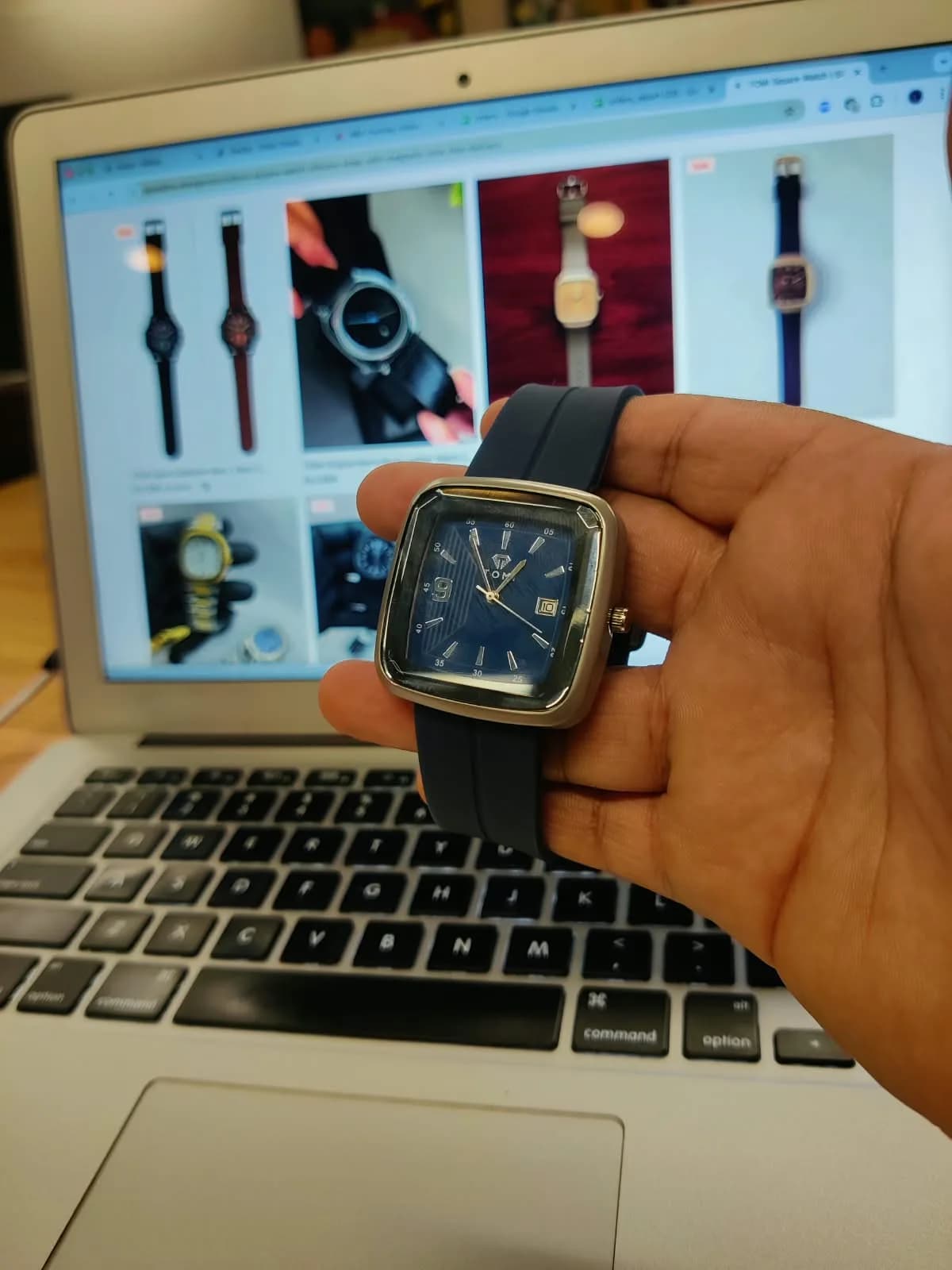 TOMI Square Watch | Silicone Strap with Magnetic Lock - with Date 9