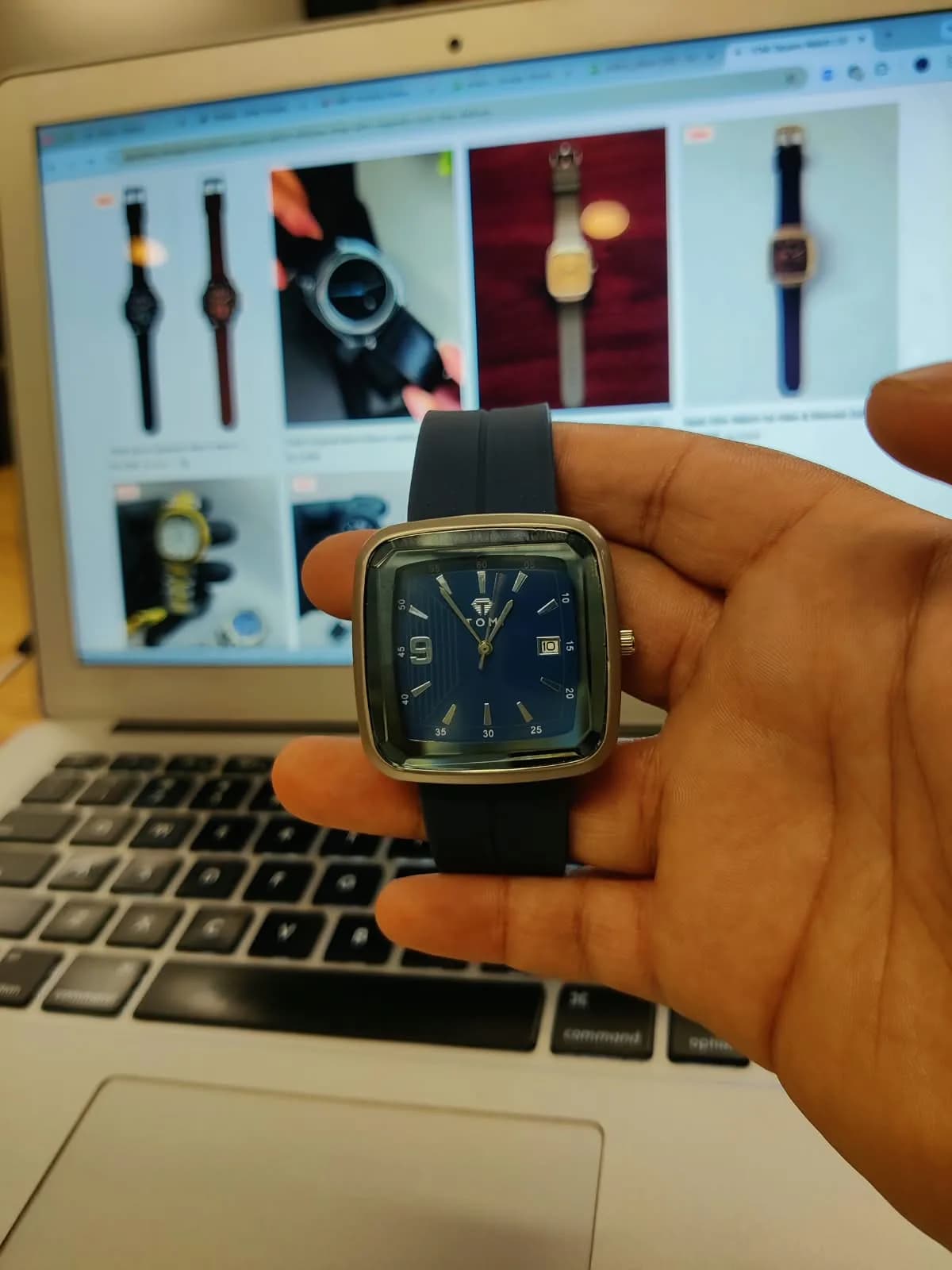 TOMI Square Watch | Silicone Strap with Magnetic Lock - with Date 3